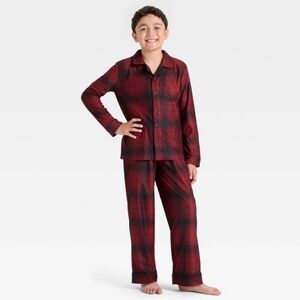 Boys' 2pc Plaid Holiday Pajama Set - Cat & Jack™ Red L 10/12